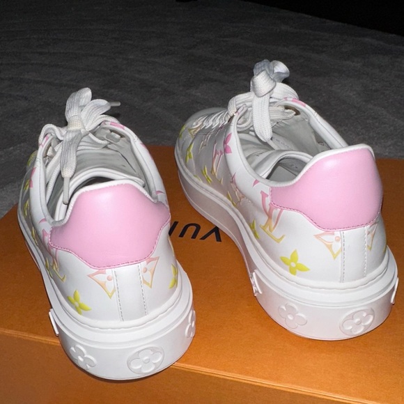 Louis Vuitton Time Out Sneaker - Picture 5 of 5